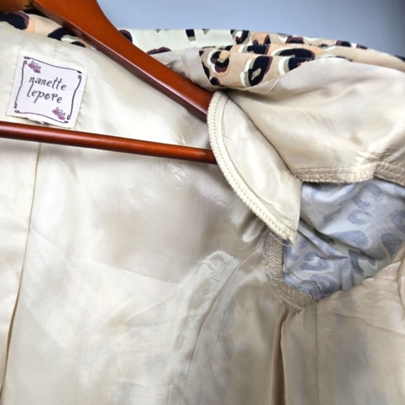 NANETTE LEPORE‎ Leopard Print Blazer 3/4 Sleeve Beige Artsy Buttons Womens Sz M - Picture 6 of 13